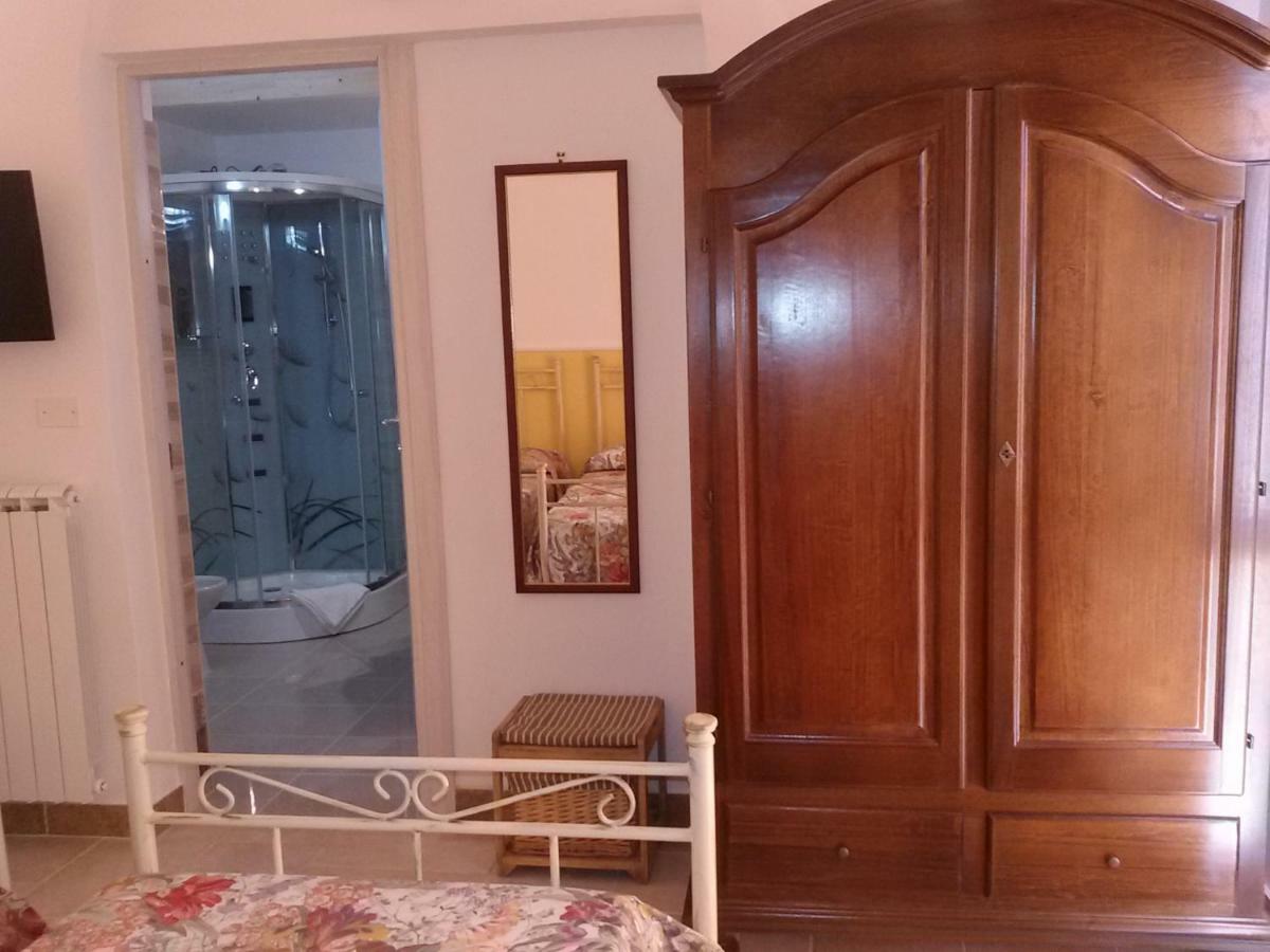 Il Casale Dei Principi Bed & Breakfast Lecce Ngoại thất bức ảnh